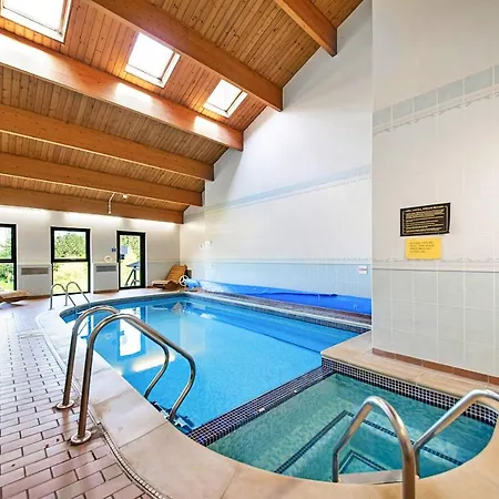 Finest Retreats - Pennine Hall * 서스크